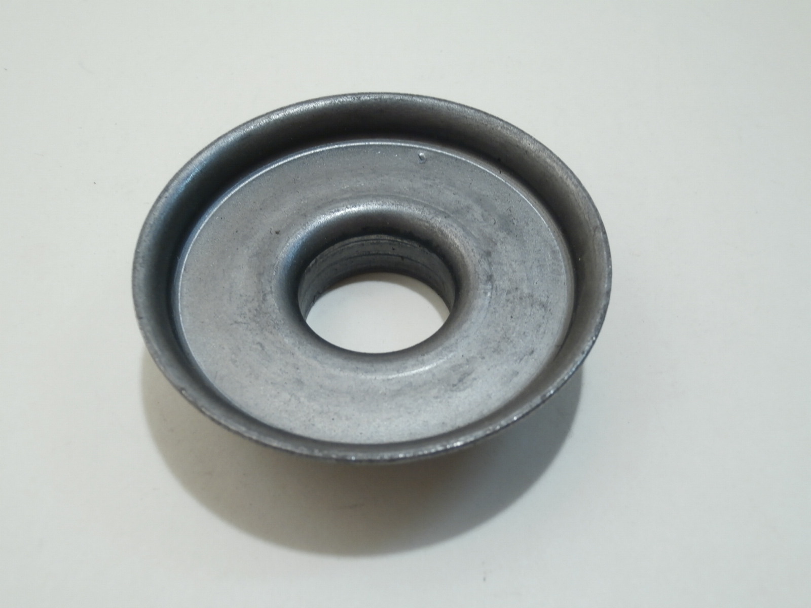 Rear Leaf Spring Top Retainer, 1967